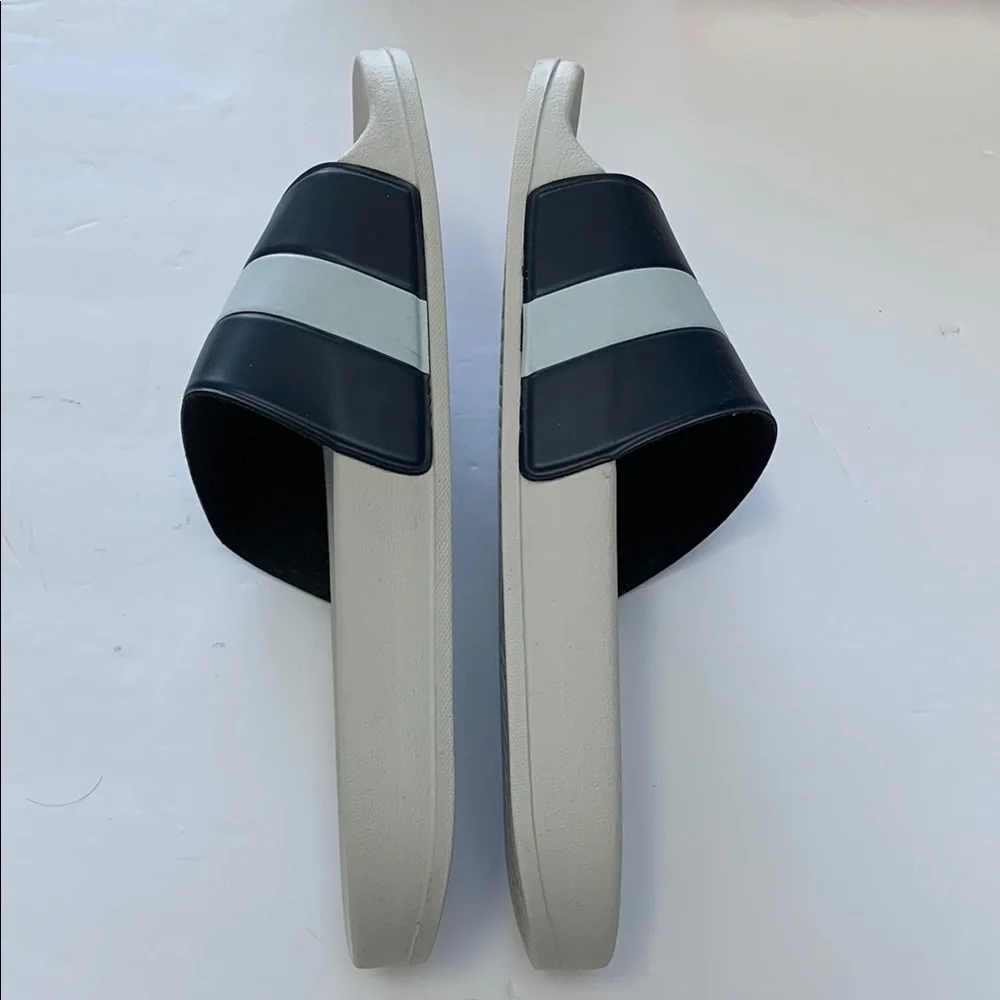 Beverly Hills Polo Club Kids Black Slides. Brand new. Size: 7